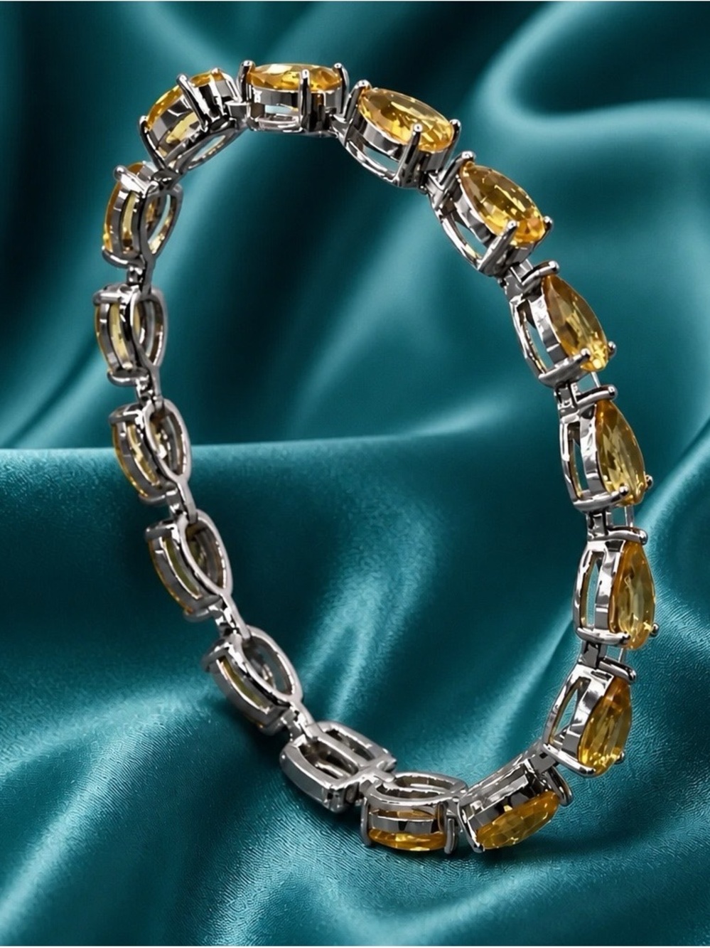 AAA Large Brazilian Citrines. 7” tennis bracelet. Brand New! Never Worn!